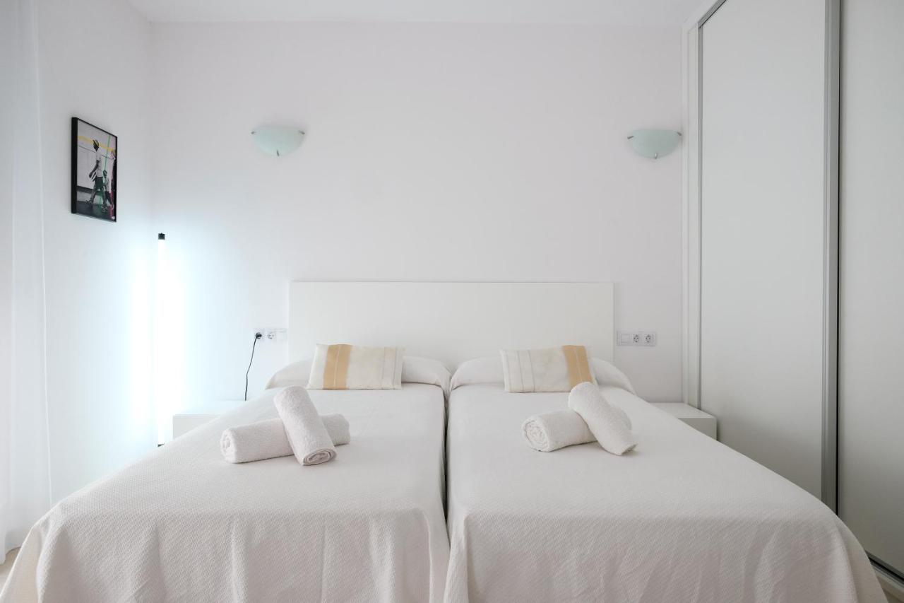 Sal Mar Suites サンタ・エウラリア・デス・リウ エクステリア 写真