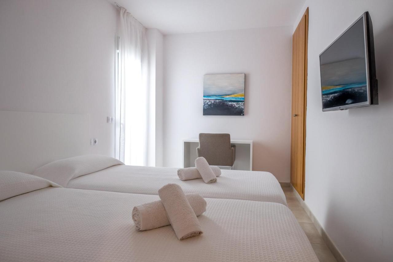 Sal Mar Suites サンタ・エウラリア・デス・リウ エクステリア 写真