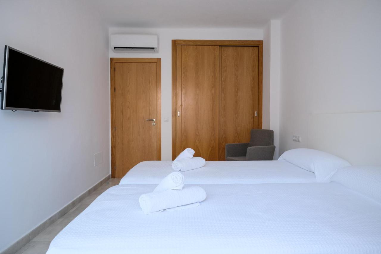 Sal Mar Suites サンタ・エウラリア・デス・リウ エクステリア 写真